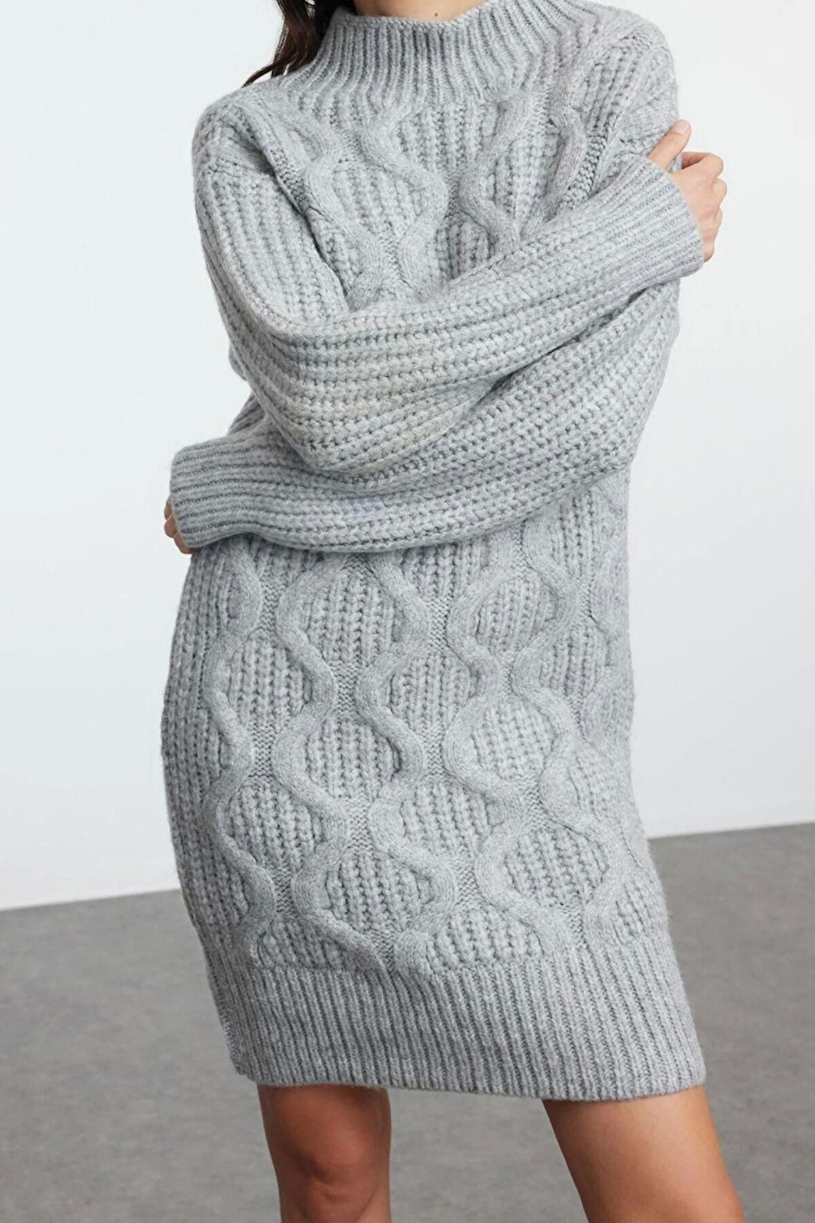 Moda Stil Regular Dik Yaka Mini Boy Triko Yumuşak Dokulu Saç Örgü Elbise