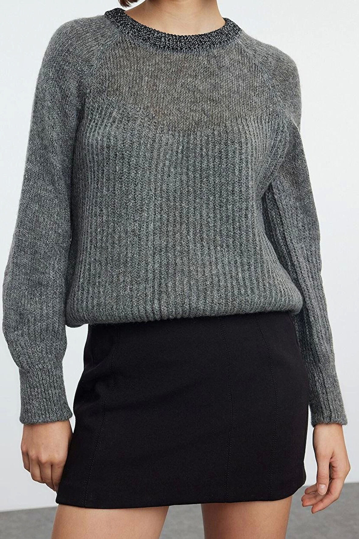 Stil Modern Kadın Regular Standart Kol Bisiklet Yaka İnce Transparan Görünüm Triko Kazak