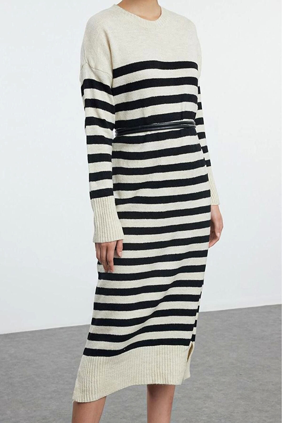Moda Stil Regular Bisiklet Yaka Midi Boy Çizgili Triko Yumuşak Dokulu Elbise