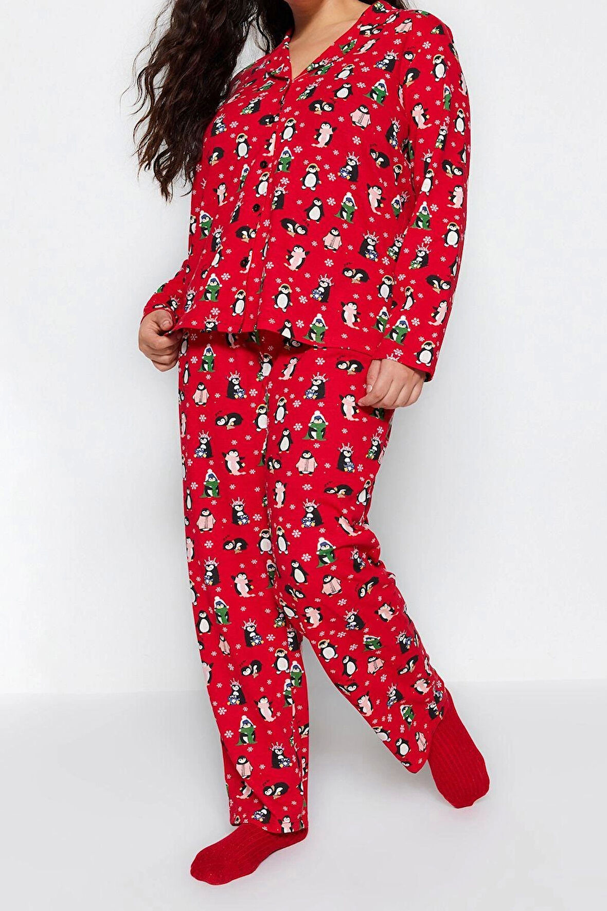 Tarz Rahat Büyük Beden Uzun Kollu Boru Paça Yılbaşı Temalı Örme Pijama Takımı