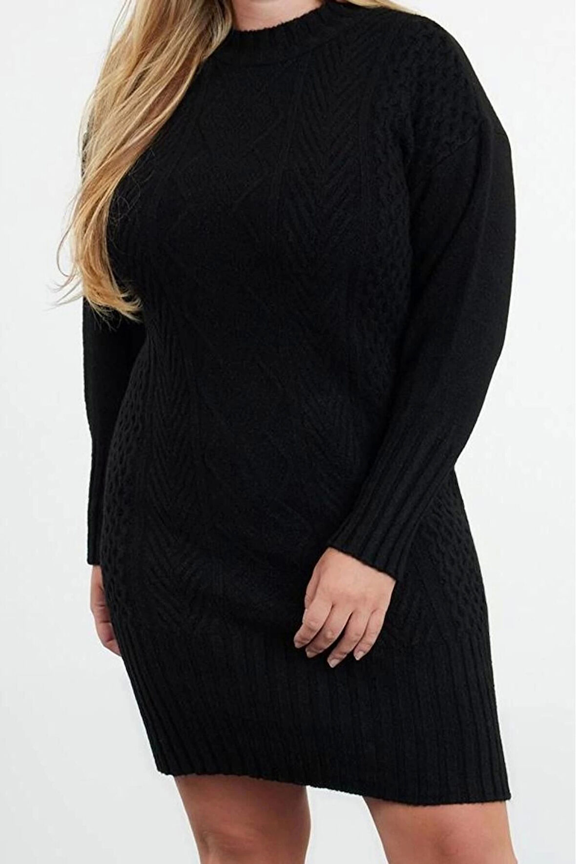 Moda Stil Relaxed Bisiklet Yaka Mini Boy Büyük Beden Örgü Detaylı Triko Elbise