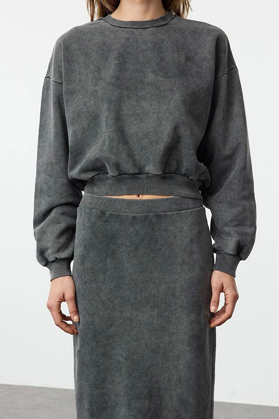 Tarz Kadın Modern Normal Bel Boru Paça Yıkamalı Regular Normal Kalıp Midi Örme Alt-Üst Takım