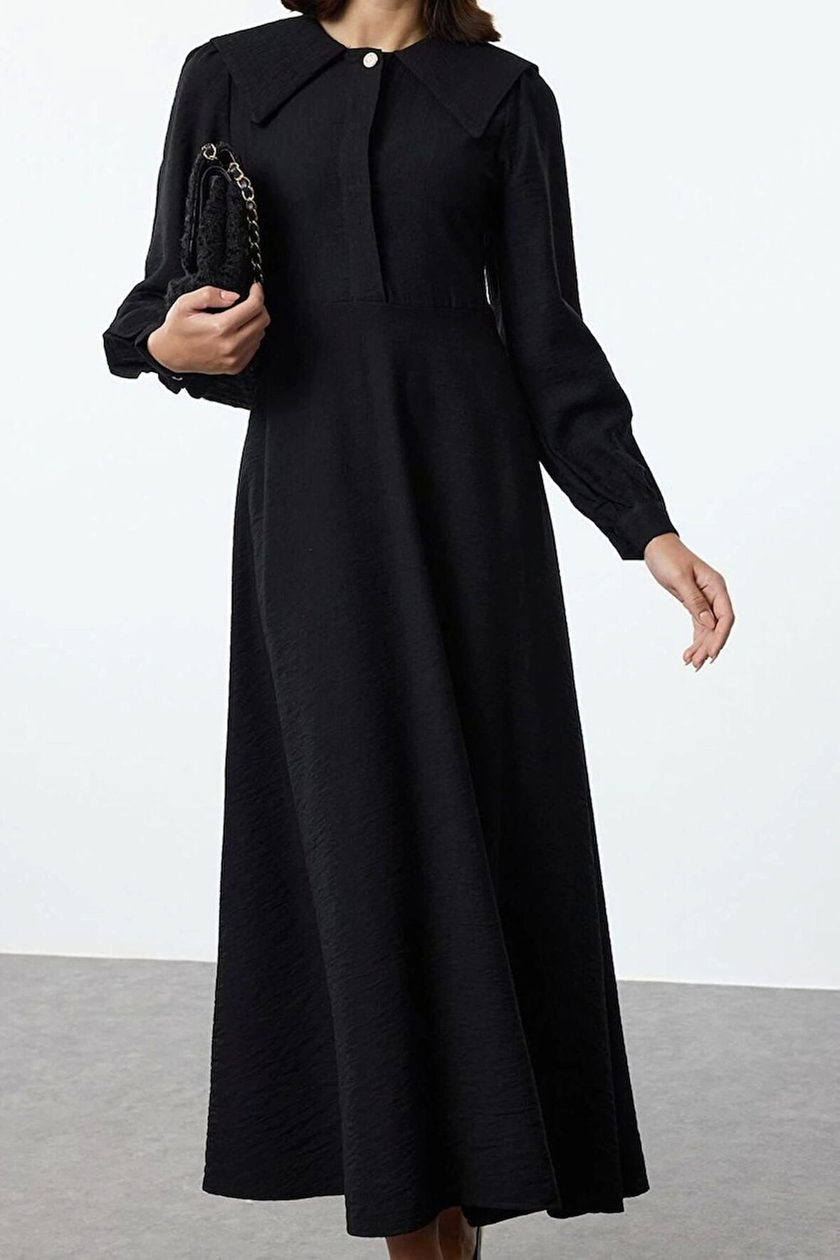 Moda Stil Regular Bebe Yaka Maxi Boy Tesettür lı Düğme Detaylı Dokuma Elbise