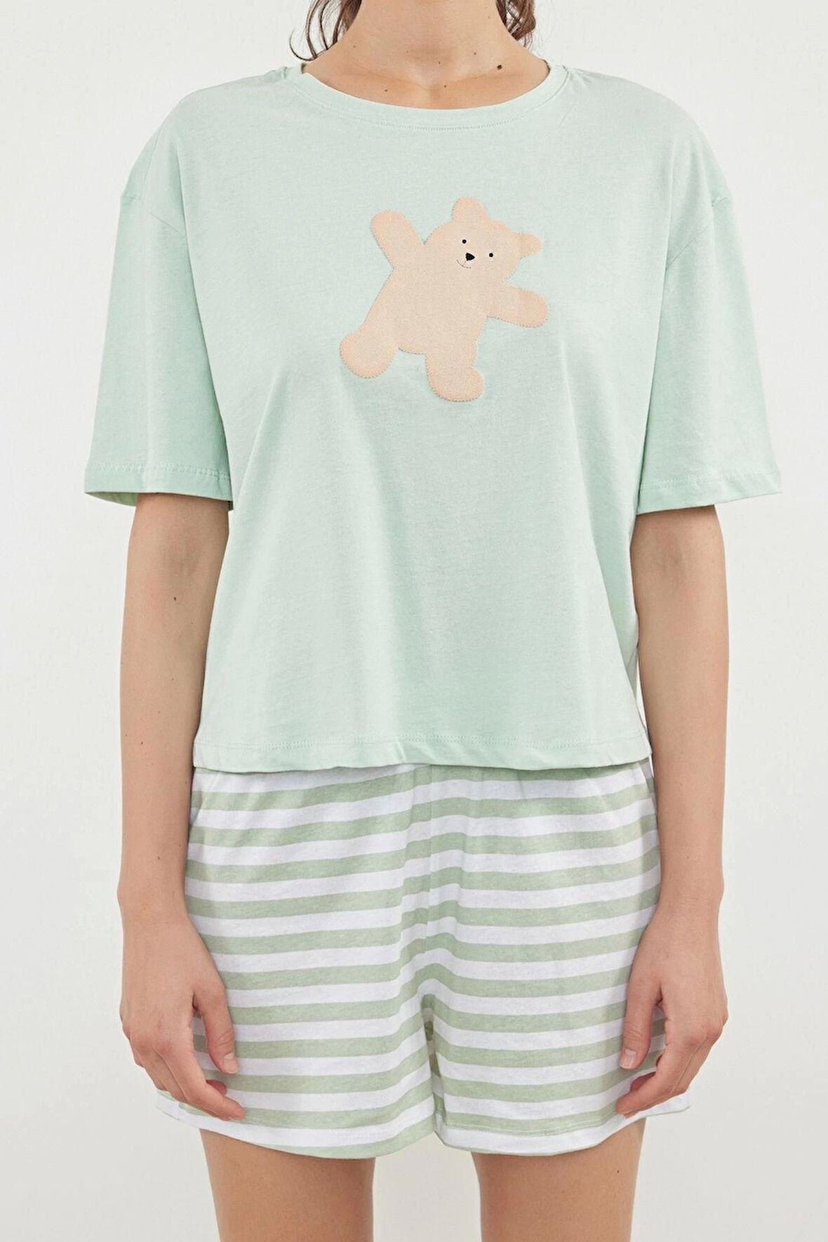 Tarz Rahat Kısa Kollu Boru Paça %100 Pamuklu Ayıcık Baskılı Örme Pijama Takımı