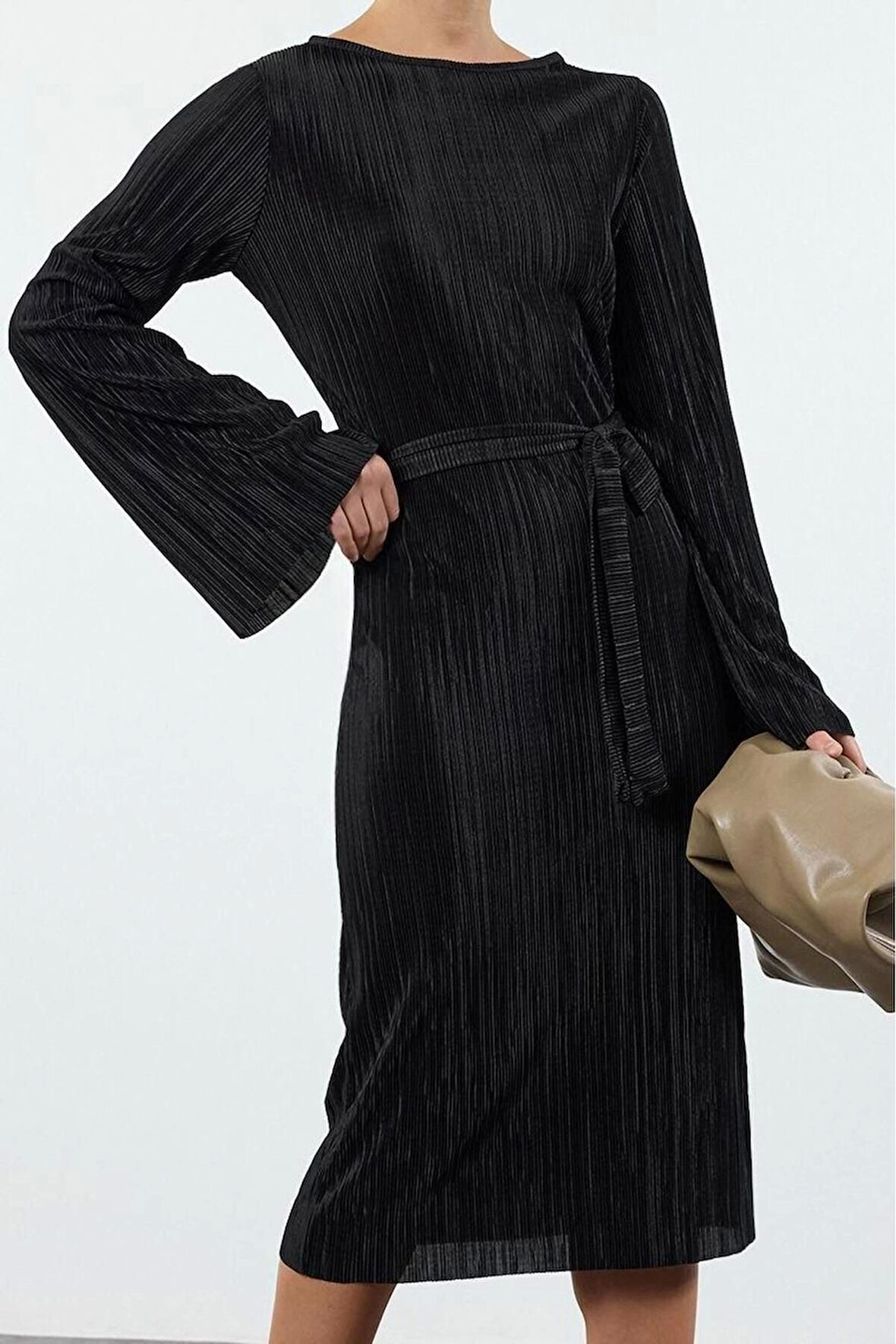 Moda Stil Regular Kayık Yaka Midi Boy Premium Pilise Kumaşlı Flare Kol Detaylı A-Line Örme Elbise