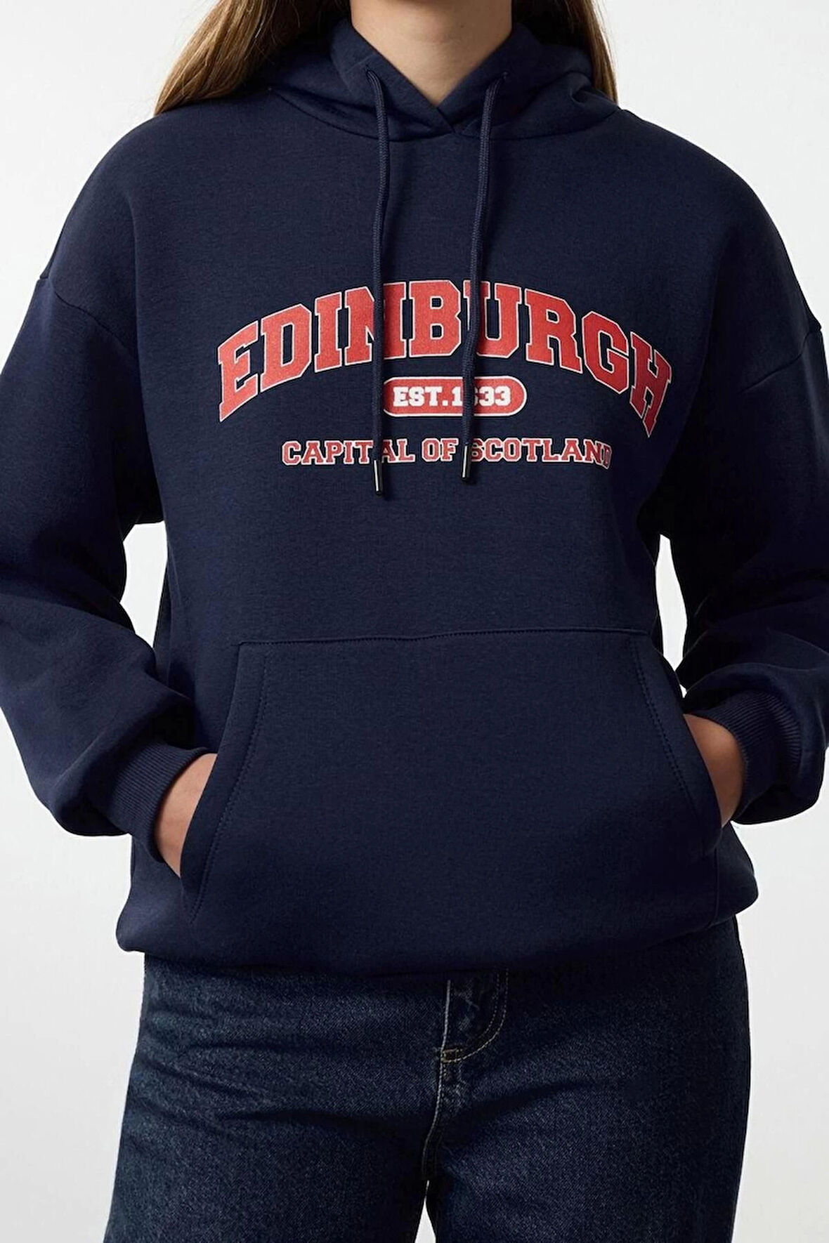 Oversize Kapüşonlu Standart Kol Standart Kalın Polarlı Baskılı Geniş Kalıp Örme Sweatshirt