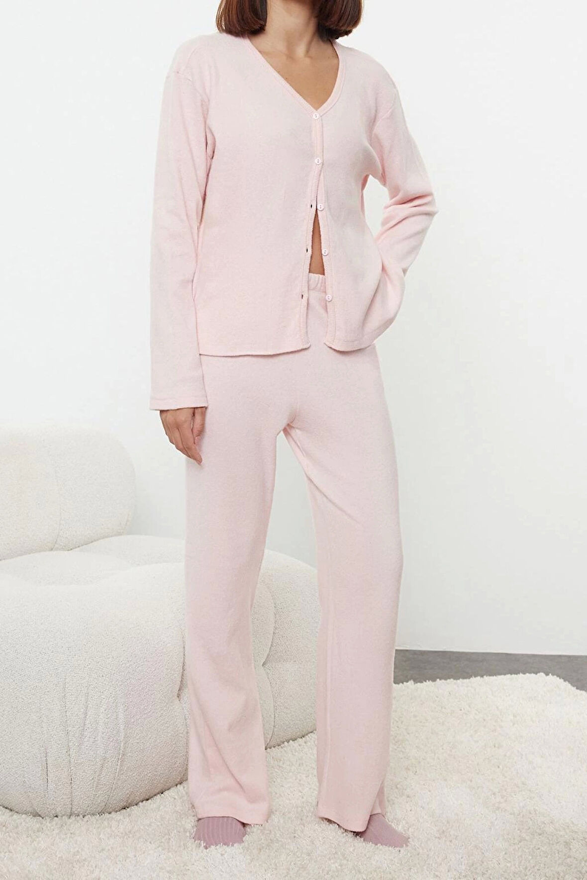 Tarz Rahat Uzun Kollu Boru Paça Fırçalı Soft Fitilli Hırka Örme Pijama Takımı