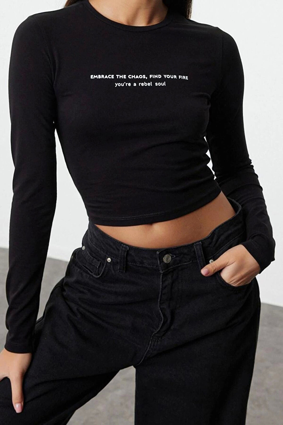 Stil Kadın Baskılı Vücuda Oturan Esnek Bluz Crop Örme Slim Kalıp