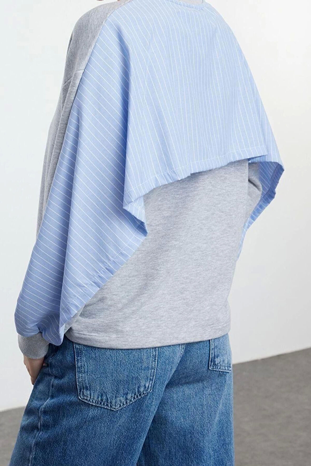 Tarz Relaxed Bisiklet Yaka Düşük Kol Regular Poplin Detaylı Rahat Kalıp Örme Sweatshirt
