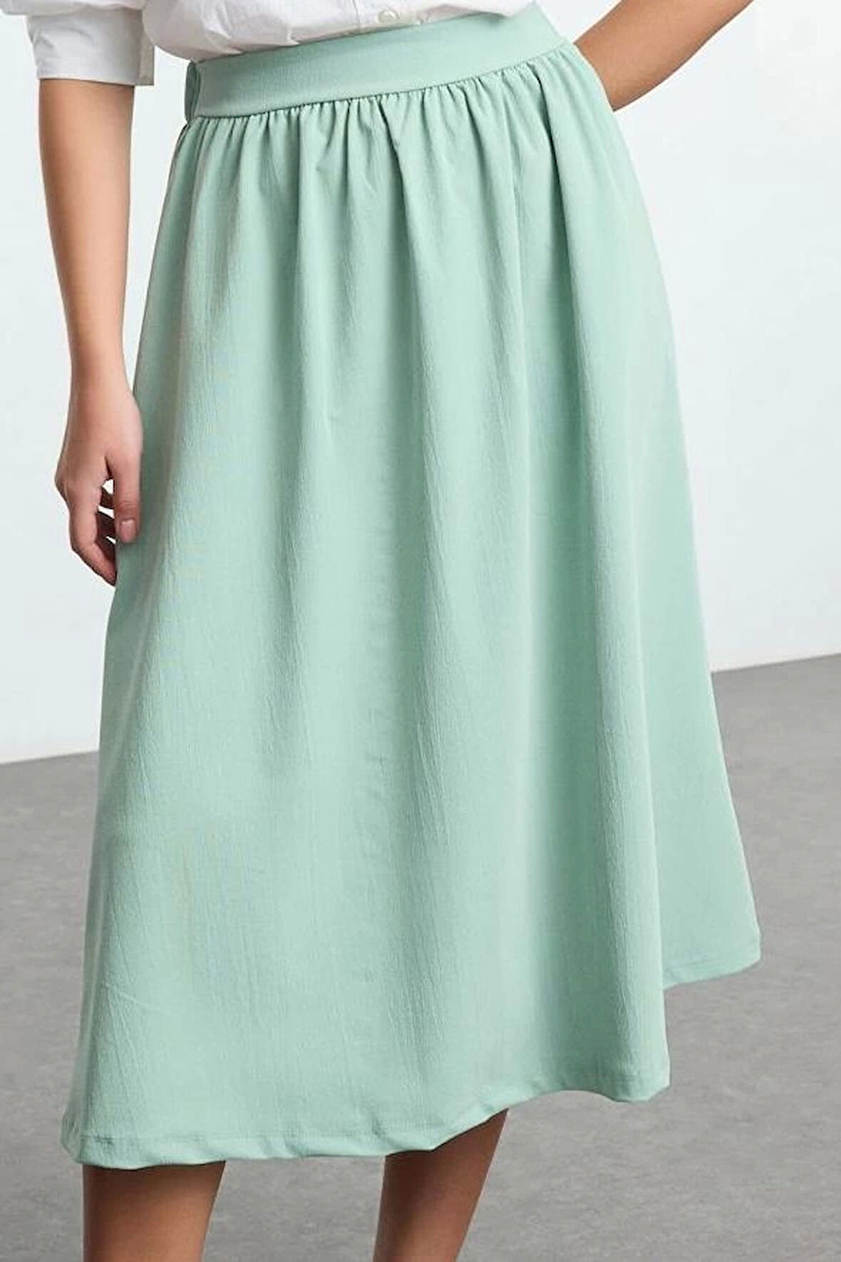 Modern Tarz Astarsız Örme Midi Boy Beli Lastikli Dokuma Görünümlü Örme Kloş Etek