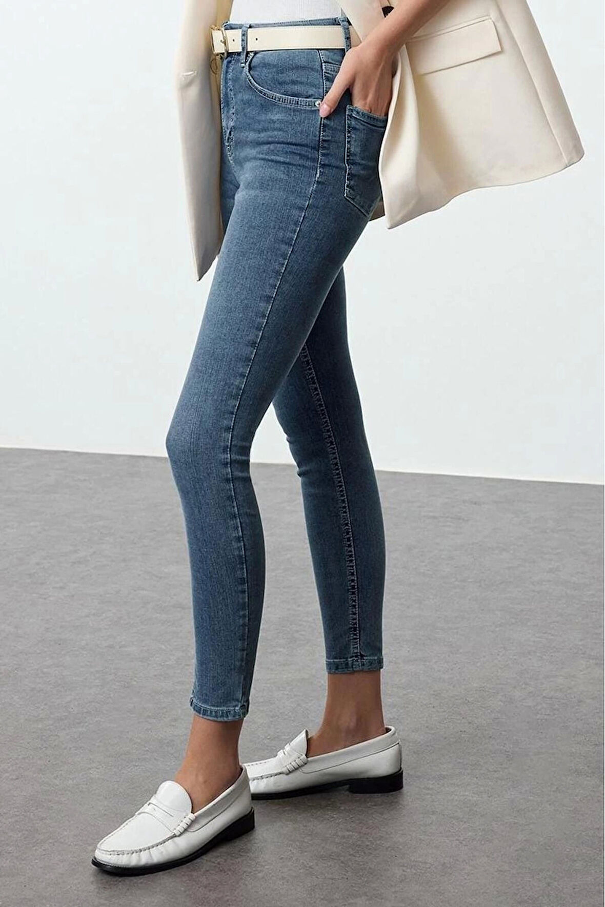 Stil Kadın Moda Denim Kot Pantolon Uzun Boru Paça Mavi Yüksek Bel Skinny Jeans