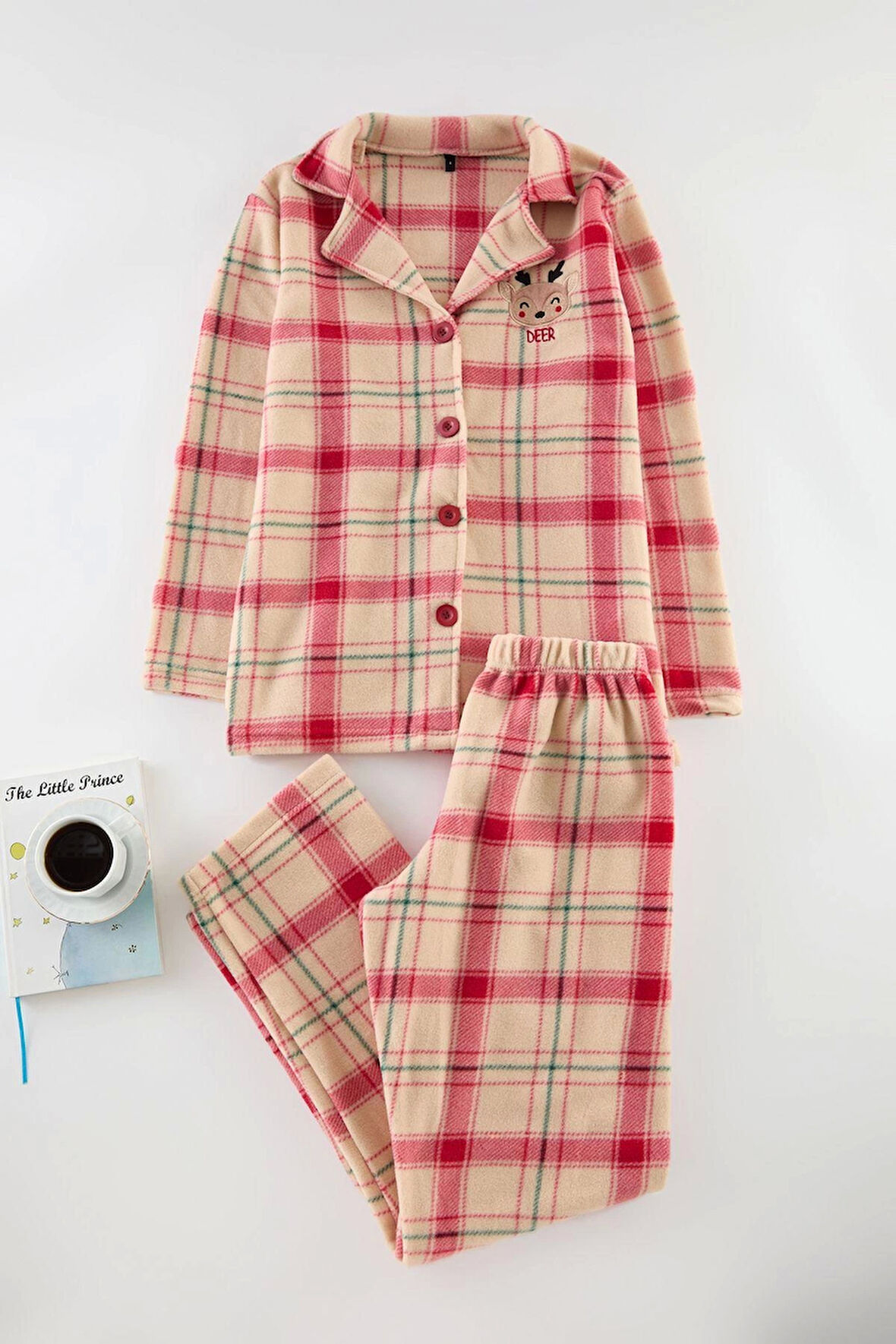 Tarz Rahat Uzun Kollu Boru Paça Nakışlı Ekoseli Polar Kışlık Örme Pijama Takımı