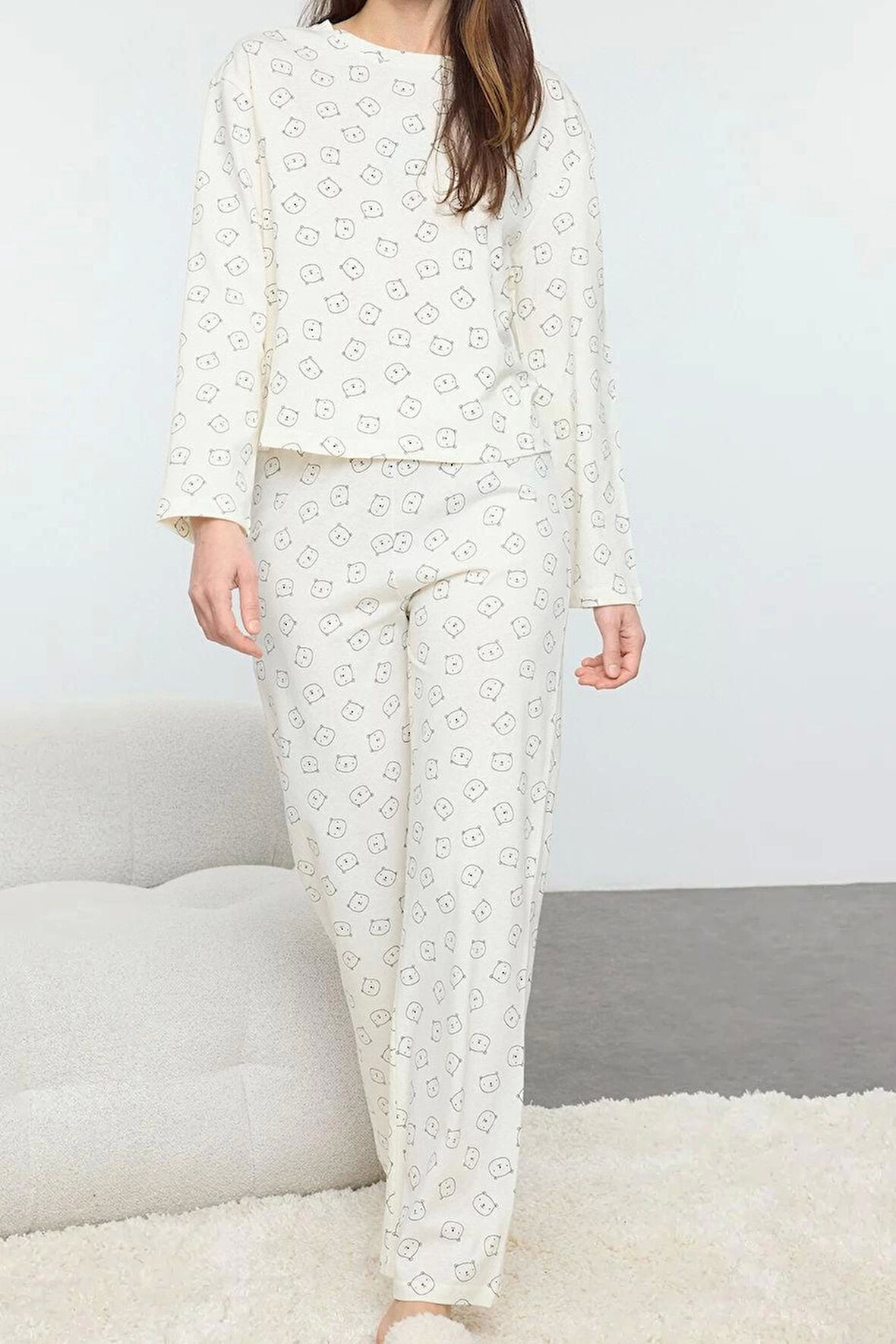 Tarz Rahat Uzun Kollu Geniş Paça %100 Pamuklu Ayıcık Desenli Örme Pijama Takımı