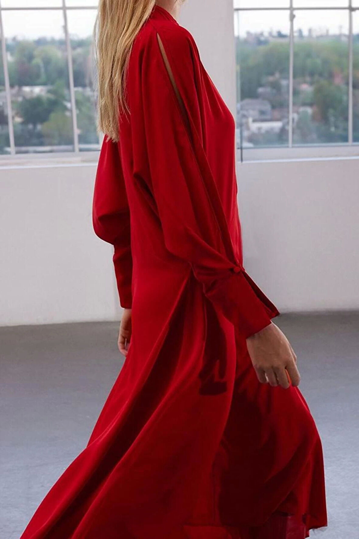 Moda Stil Regular Bisiklet Yaka Midi Boy Limited Edition Belden Açılan Krep Kumaş Dokuma Elbise