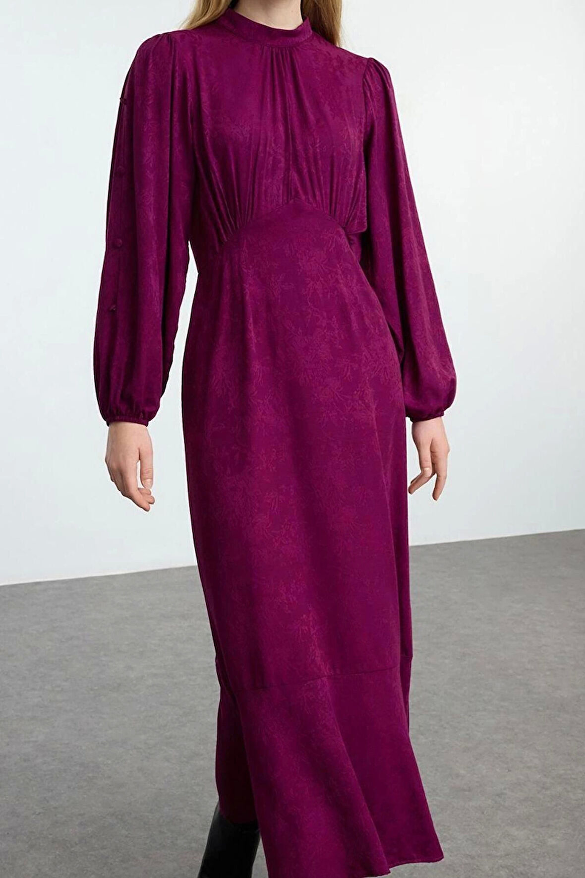 Moda Stil Regular Bisiklet Yaka Maxi Boy Tesettür Jakarlı Çiçekli Dokuma Elbise