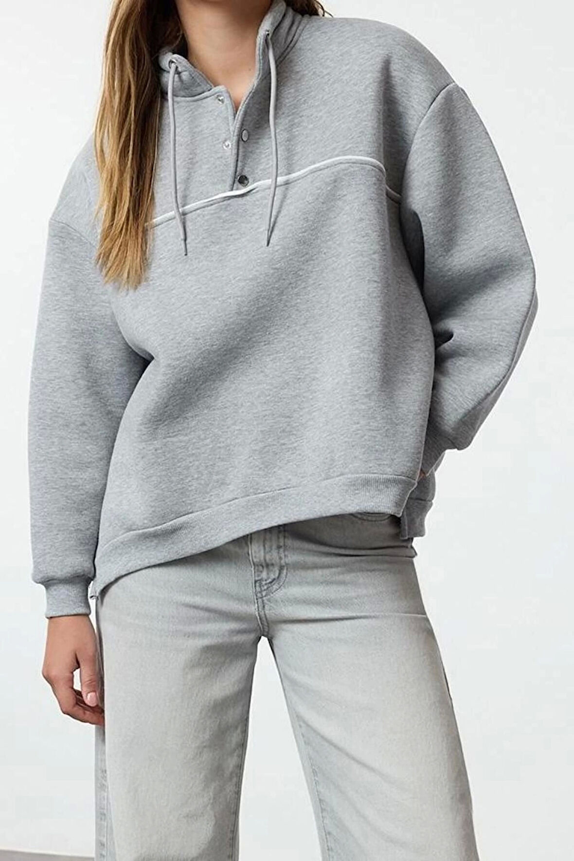 Bol Dik Yaka Düşük Kol Uzun Çıtçıtlı Kalıp Çıtçıtlı Biyeli Kalın İçi Polarlı Örme Sweatshirt
