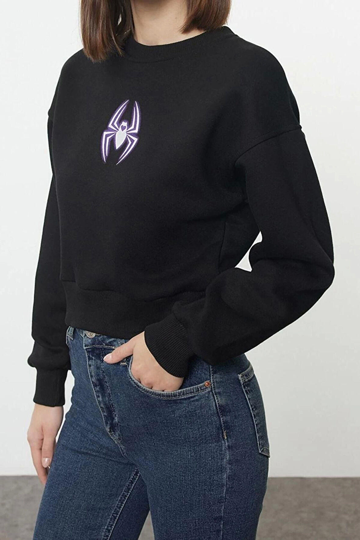 Crop Bisiklet Yaka Düşük Kol Crop Örümcek Baskılı Normal Kalıp Kalın Polarlı Örme Sweatshirt