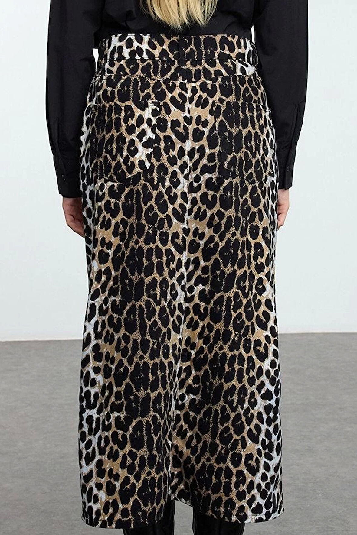 Modern Tarz Astarsız Dokuma Maxi Boy Animal Leopar Desenli Önden Yırtmaçlı Maxi Boy Dokuma Etek