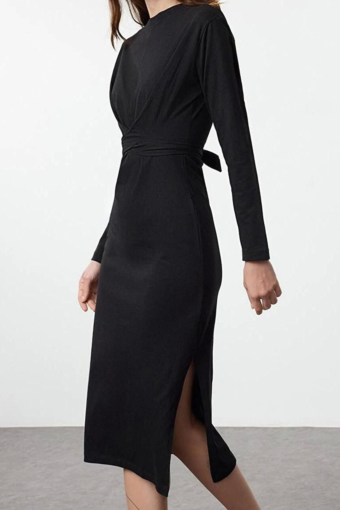 Moda Stil Slim Bisiklet Yaka Midi Boy %100 Pamuk Bağlama Detaylı Vücuda Oturan Örme Elbise