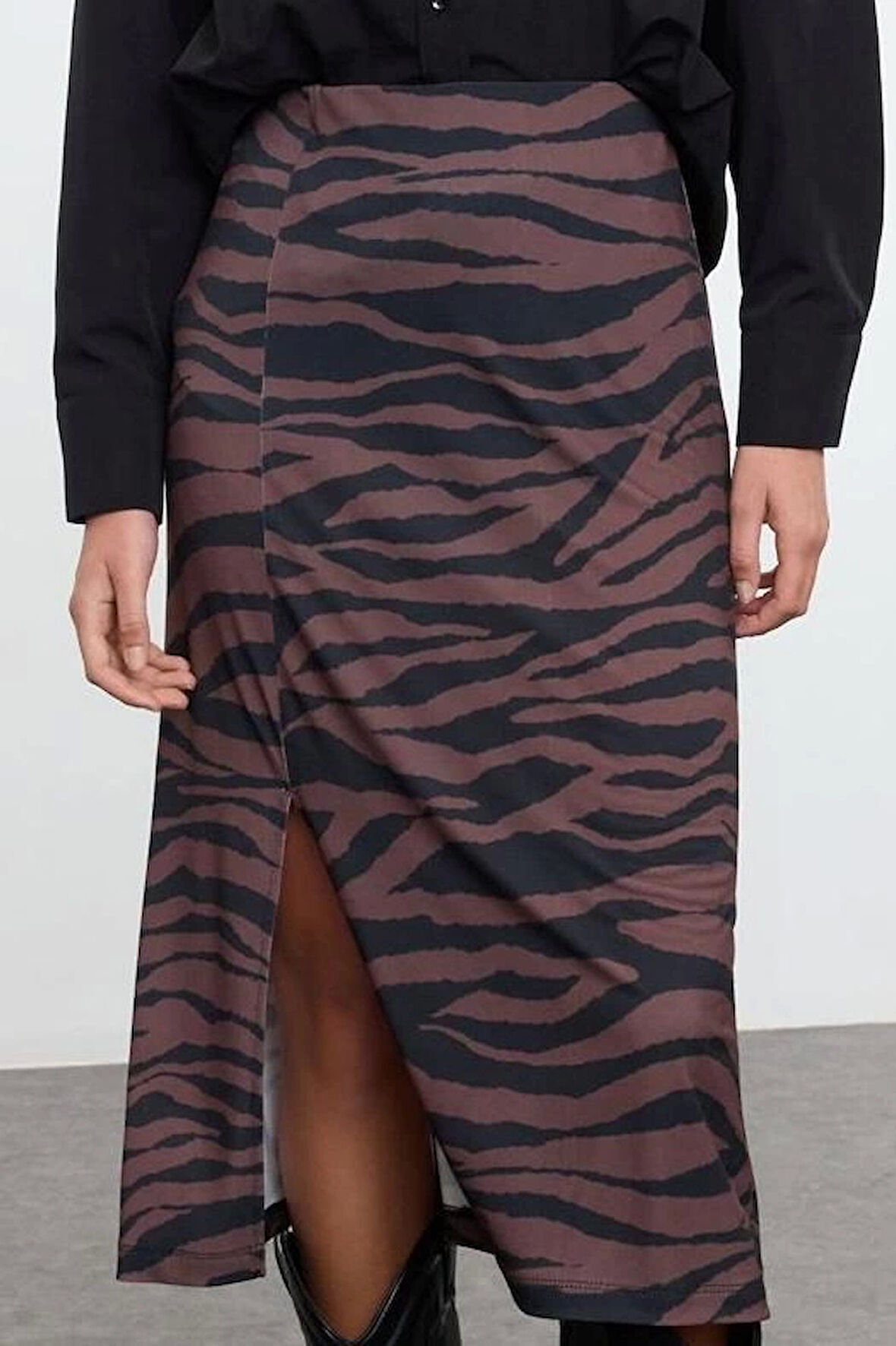 Modern Tarz Astarsız Örme Maxi Boy Animal Baskılı Kalem Esnek Etek
