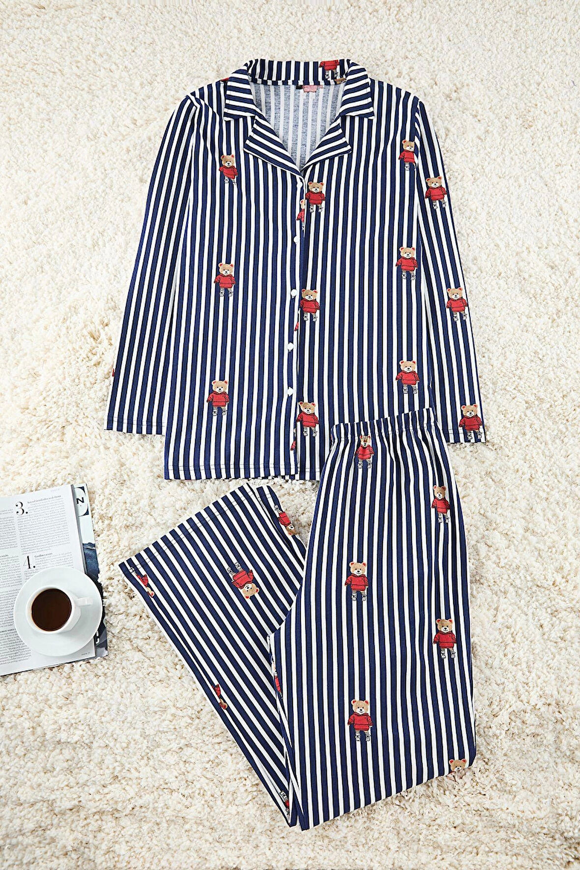 Tarz Rahat Büyük Beden Uzun Kollu Boru Paça Çizgili Ayıcık Desenli Örme Pijama Takımı