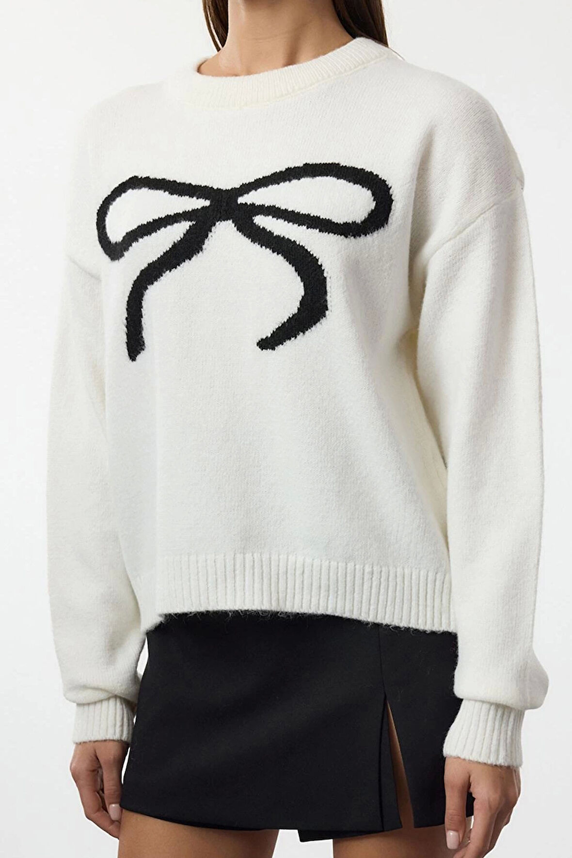 Stil Modern Kadın Regular Standart Kol Bisiklet Yaka Kurdele Desenli Triko Kazak