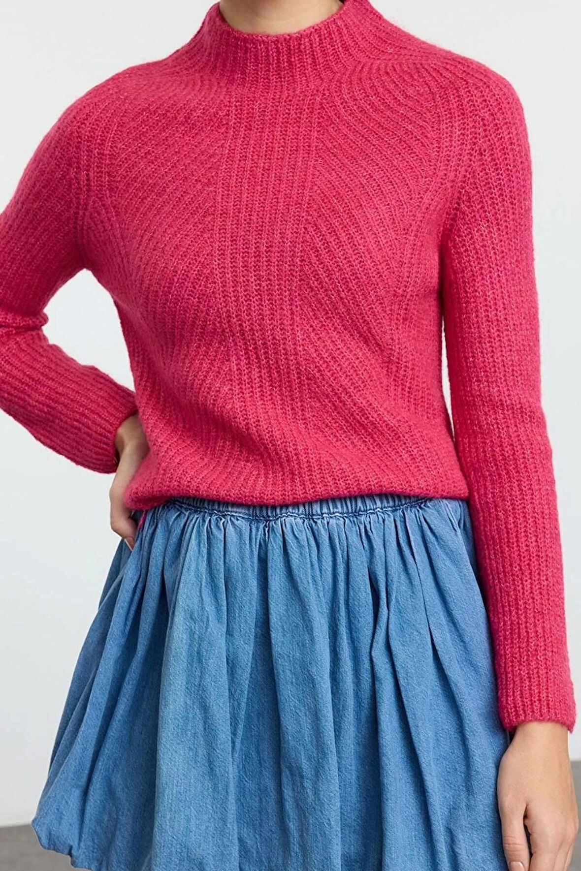 Stil Modern Kadın Regular Reglan Kol Dik Yaka Yumuşak Dokulu Triko Kazak