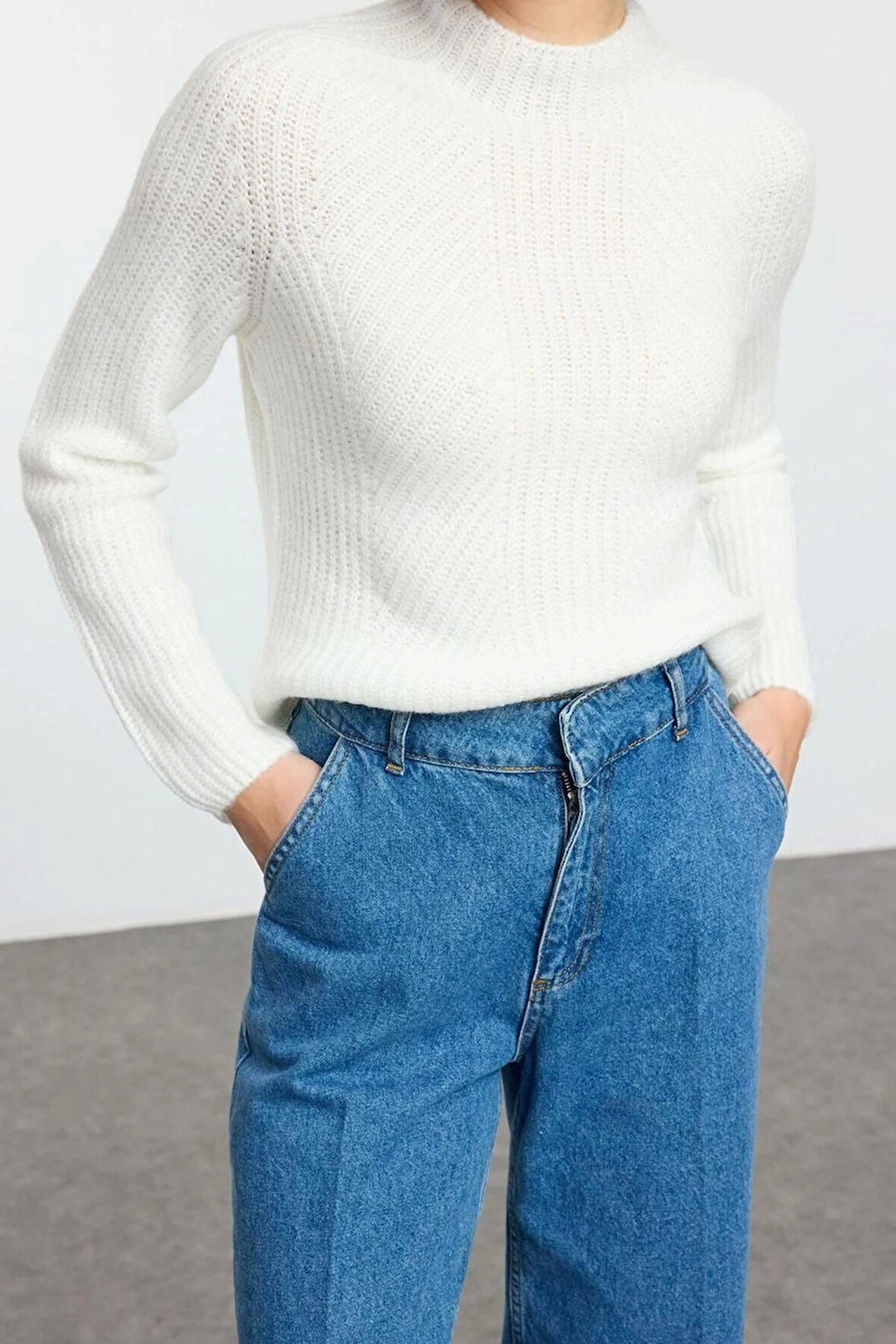 Stil Modern Kadın Regular Reglan Kol Dik Yaka Yumuşak Dokulu Triko Kazak
