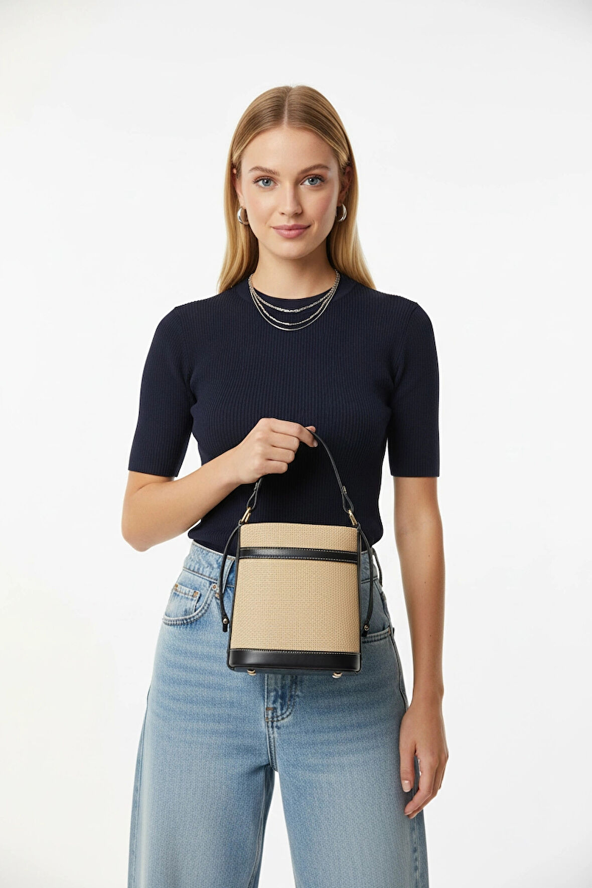 Kadın Şık Büzgülü Kova Çanta El Ve Omuz Kullanımı Vegan Deri Mükemmel Uyum Dayanıklı Malzeme