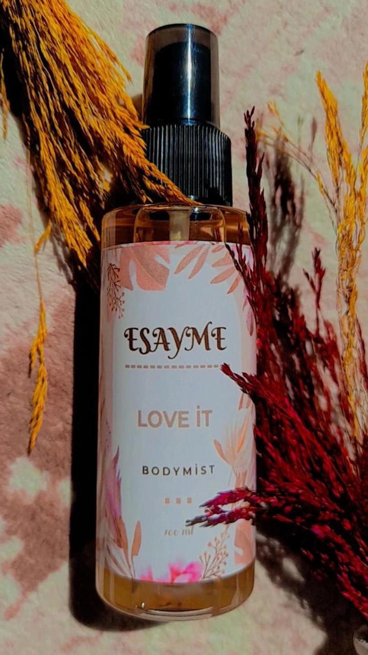 ESAYME LOVE İT PARFÜMLÜ VÜCUT SPREYİ LOVE İT BODY MİST SPREY 100 ML WOMEN ODUNSU ORYANTAL