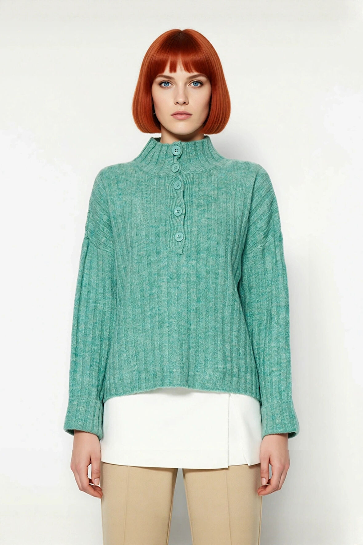 Kadın Dik Yaka Oversize Kalıp Düz Renk Düşük Kol Triko Kazak Soğuk Havalarda Konforlu ve Modern