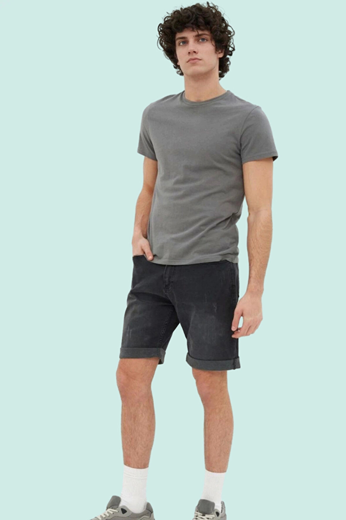 Erkek Günlük Kombinlere Uygun Denim Şort; Slim Fit Dar Paça Pamuk Yaz Aylarının Vazgeçilmezi