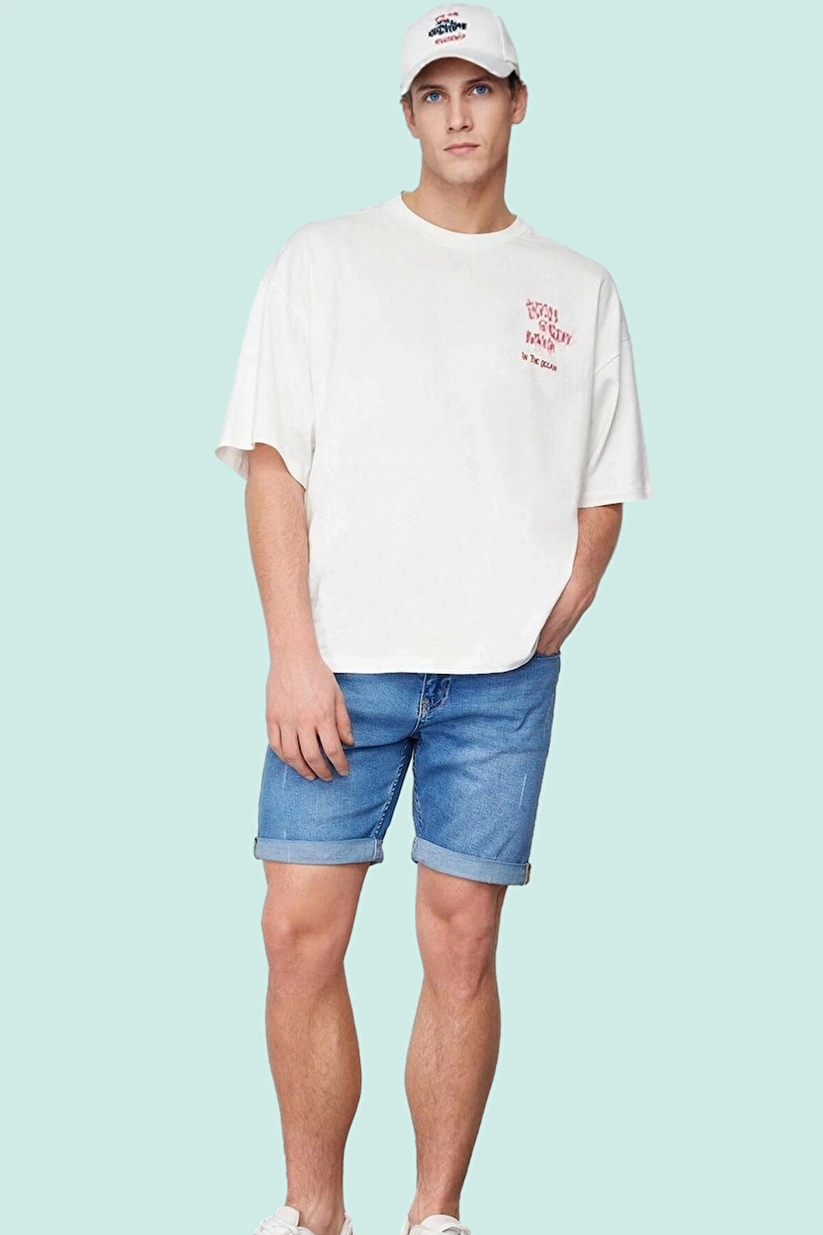 Erkek Günlük Kombinlere Uygun Denim Şort; Slim Fit Dar Paça Pamuk Yaz Aylarının Vazgeçilmezi