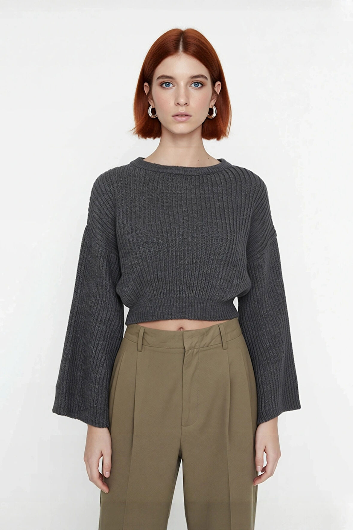 Kadın Gri %100 Akrilik Oversize Selanik Dokuma Bisiklet Yaka İspanyol Kol Crop Triko Kazak