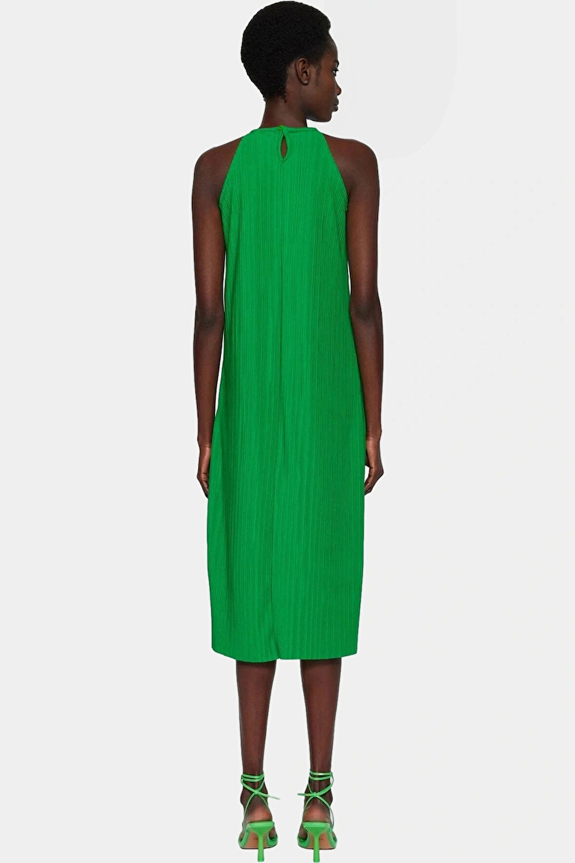 Rahat Örme Kumaş Elbise Midi Boy Shift Kalıp Yaz Mevsimi İçin Profesyonel Görünüm Konforlu Kesim