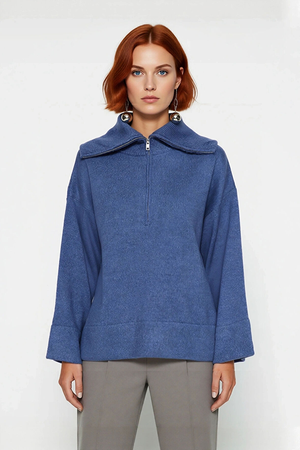 Kadın Oversize Yumuşak Dokulu Triko Kazak Dik Yaka Fermuarlı Düşük Kol Rahat Ramadan Koleksiyonu