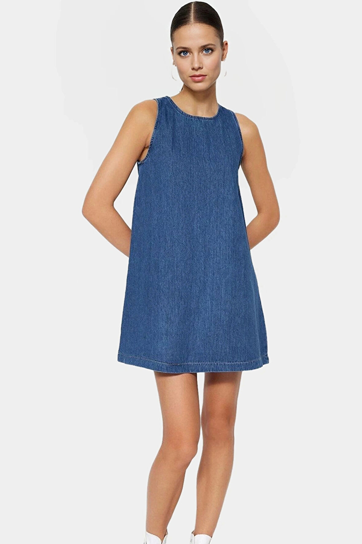 Pamuk Denim Mini Elbise Rahatlığı ve Şıklığı Bir Arada Profesyonel Görünüm Özel Tasarım