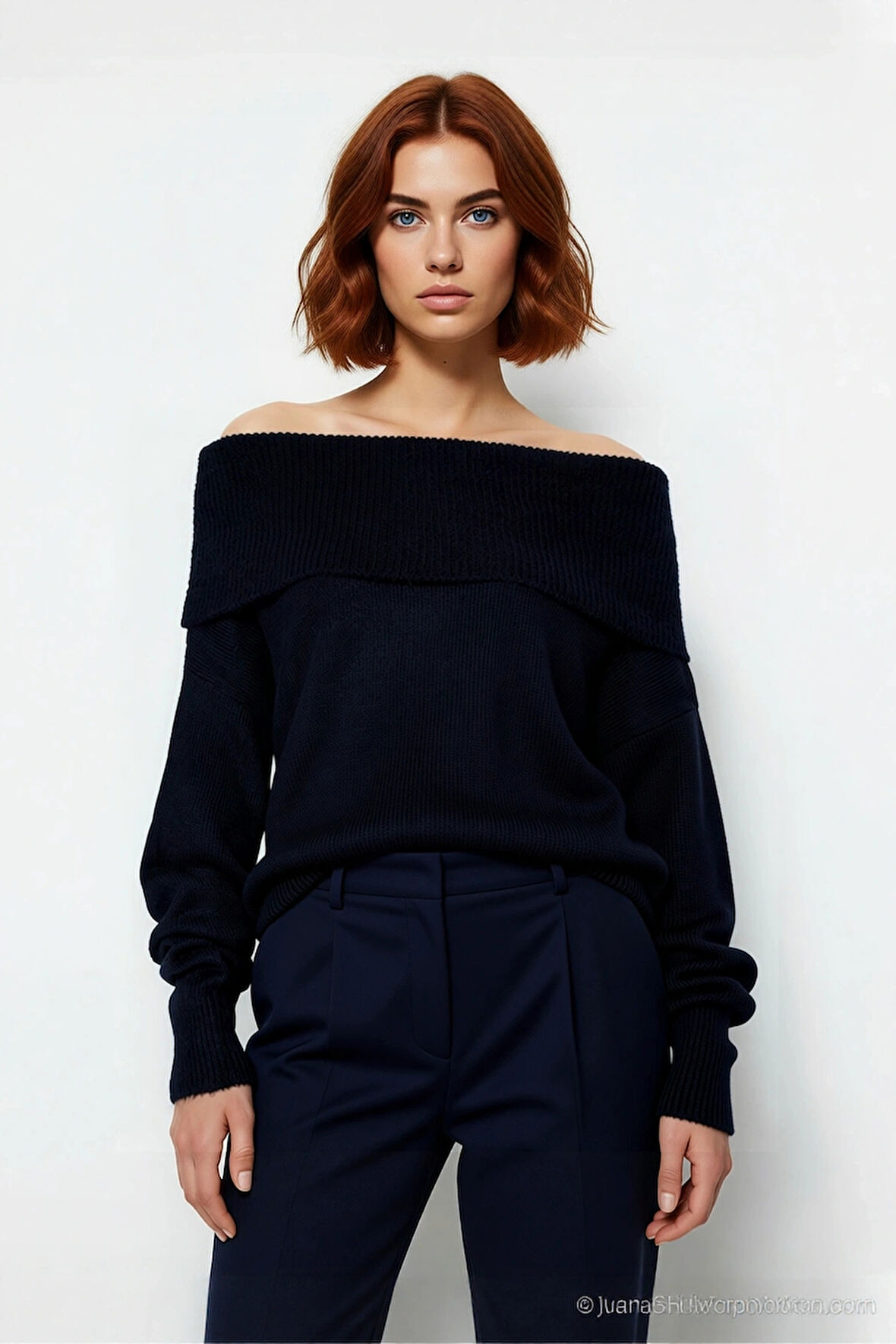 Kadın Regular Kalıp Omuz Dekolteli Düz Desen Triko Kazak Soğuk Havalar İçin Şık Seçim Kaliteli