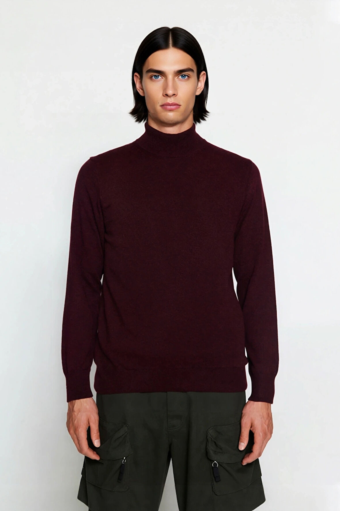 Erkek Slim Fit Dik Yaka Basic Triko Kazak Soğuk Havalarda Konforlu ve Rahat Bir Tarz Sunar