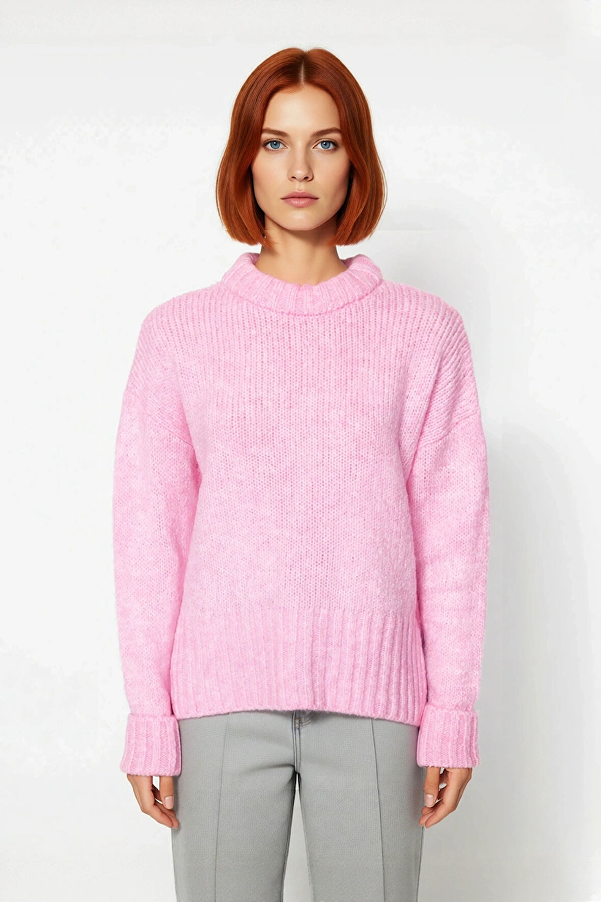 Kadın Pembe Oversize Dik Yaka Triko Kazak Kış Sezonuna Özel Modern Ve Rahat Giyimin Anahtarı