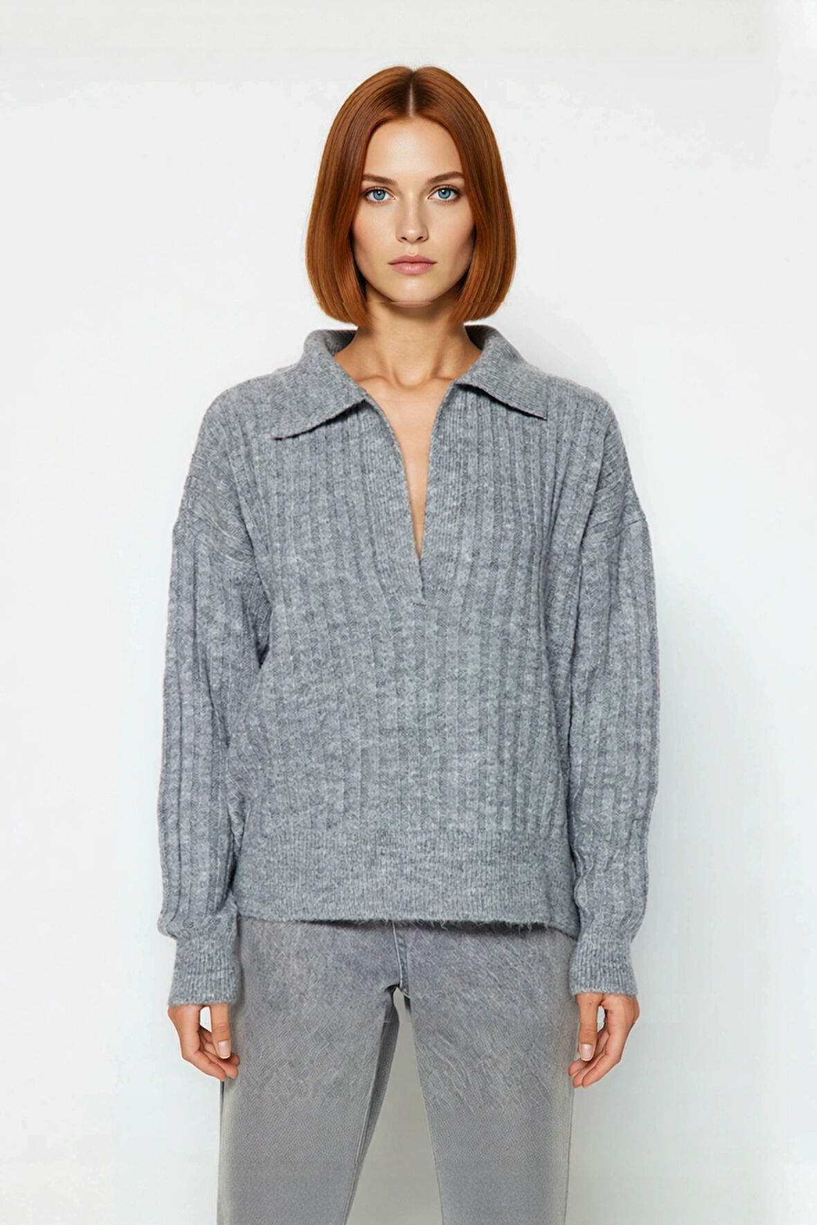 Kadınlara Özel Oversize Fitilli Triko Kazak Düşük Kol Polo Yaka Kış Sezonu İçin İdeal Günlük Giyim