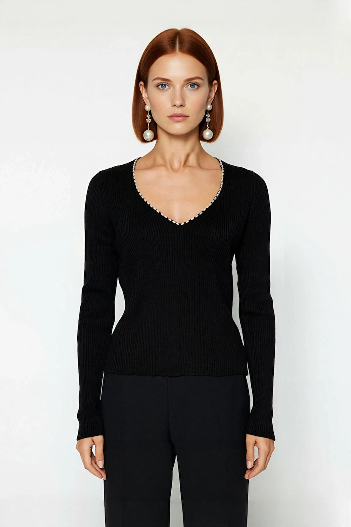 Kadın Siyah V Yaka İnci Detaylı Fitted Triko Kazak Uzun Kollu Kışlık Zarif Basic Model Kaliteli