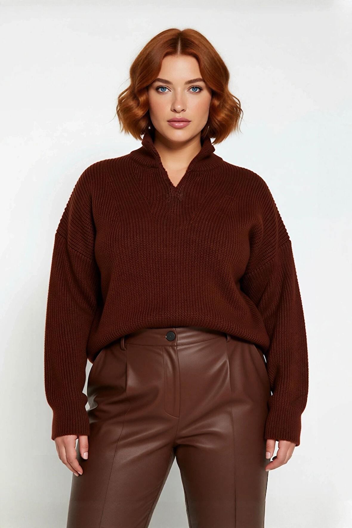 Kadın Rahat Kesim Düz Dokulu Dik Yaka Fermuarlı Uzun Kollu Akrilik Triko Kazak Kışlık Stil