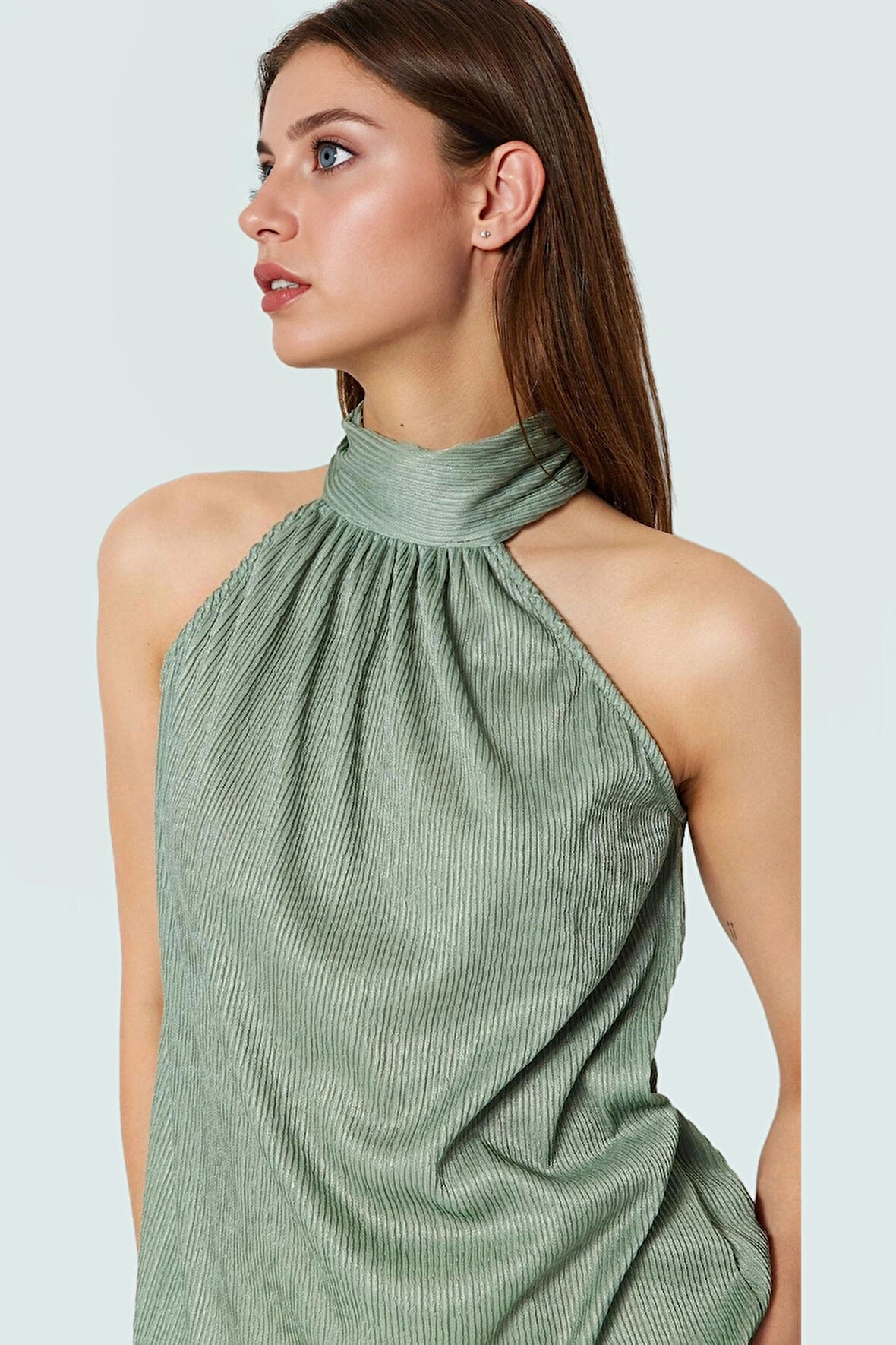 Kadın Yazlık Bluz Halter Yaka Pilise Dokuma Regular Kalıp Polyester Kumaş