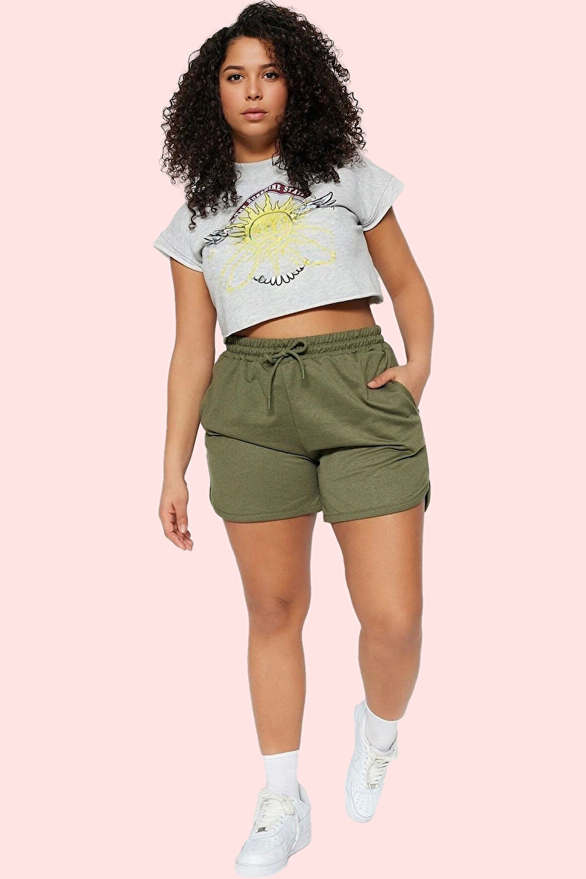 Kadın Yüksek Bel Pamuklu Şort Rahat Kesim Günlük Kombinler Hafta Sonu Yaz Aylarının Vazgeçilmezi