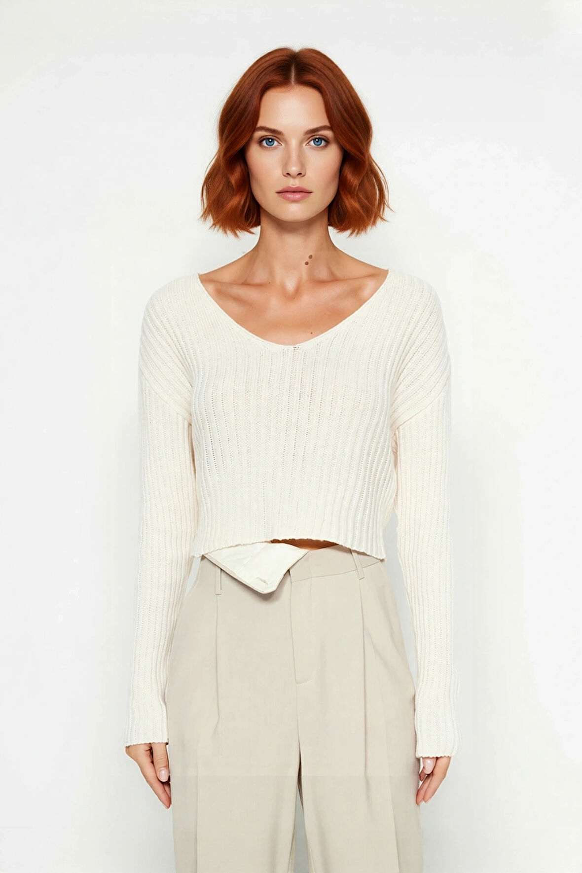 Kadın Basic Siluet Uzun Kollu Crop Akrilik Triko Kazak Regular Kalıp V Yaka Günlük Şıklık Kaliteli