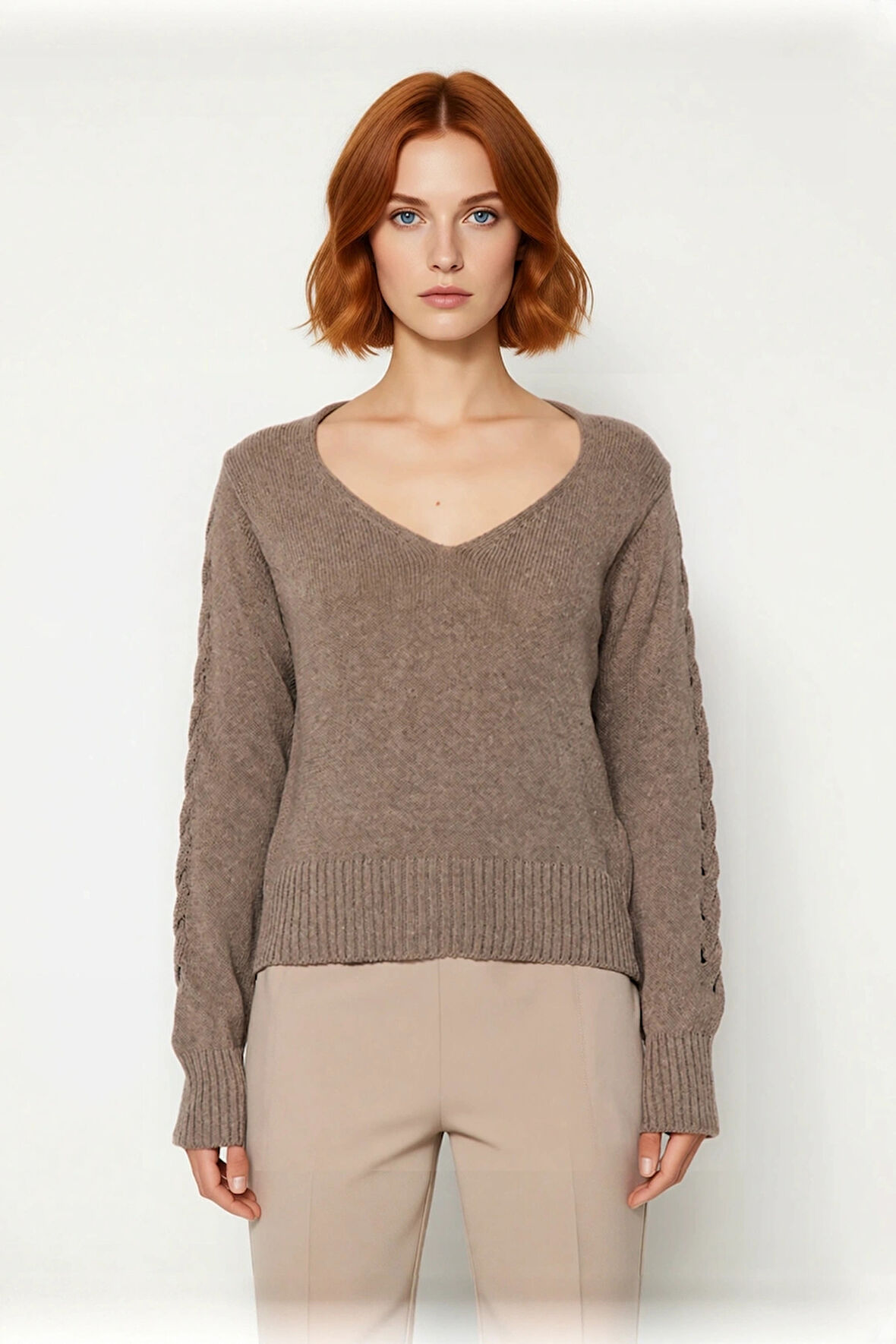 Kadın Uzun Kol Regular Kalıp Ajurlu V Yaka Triko Kazak Rahat Ve Şık Tasarımıyla Her An Yanınızda.