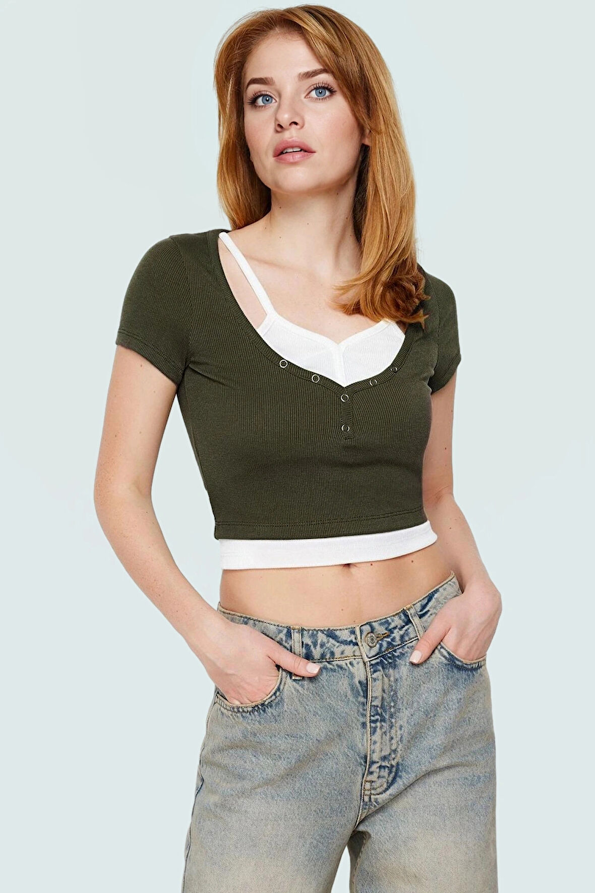 Çıtçıtlı Kısa Bluz Polyester Kaşkorse Örme Günlük Stil Rahat Kullanım Şık Görünüm