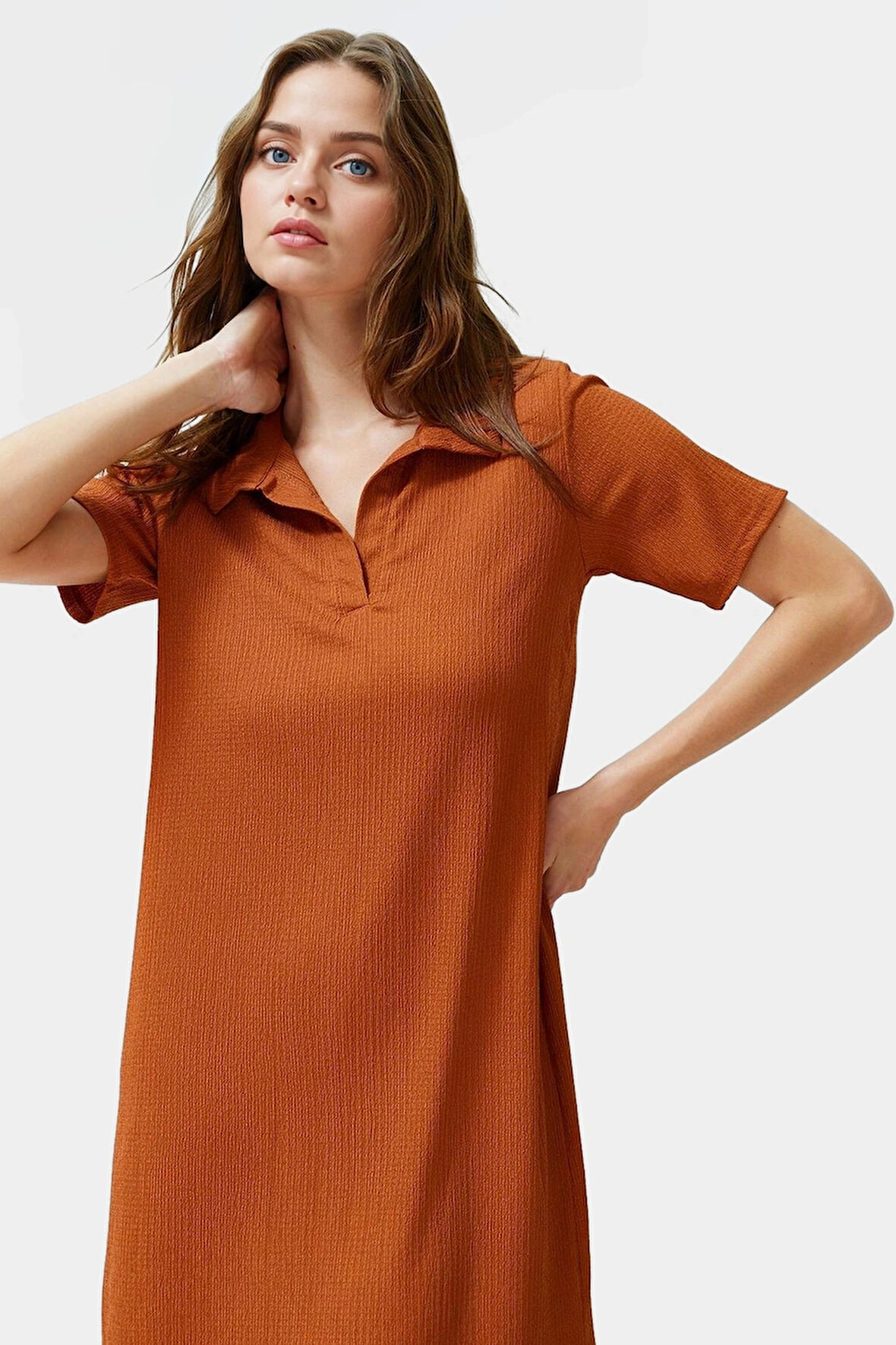 Rahat Kalıp Örme Midi Elbise Yazlık Polyester Kumaş Polo Yaka Kısa Kol Premium Kalite