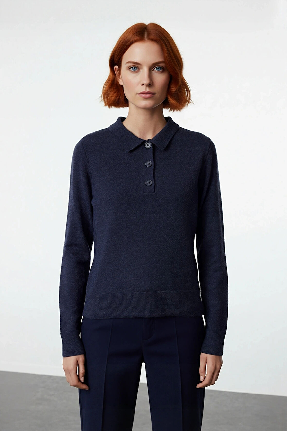 Şık Kadın Polo Yaka Yünlü Triko Kazak Regular Kalıbı İle Gün Boyu Konfor Sunar Kaliteli